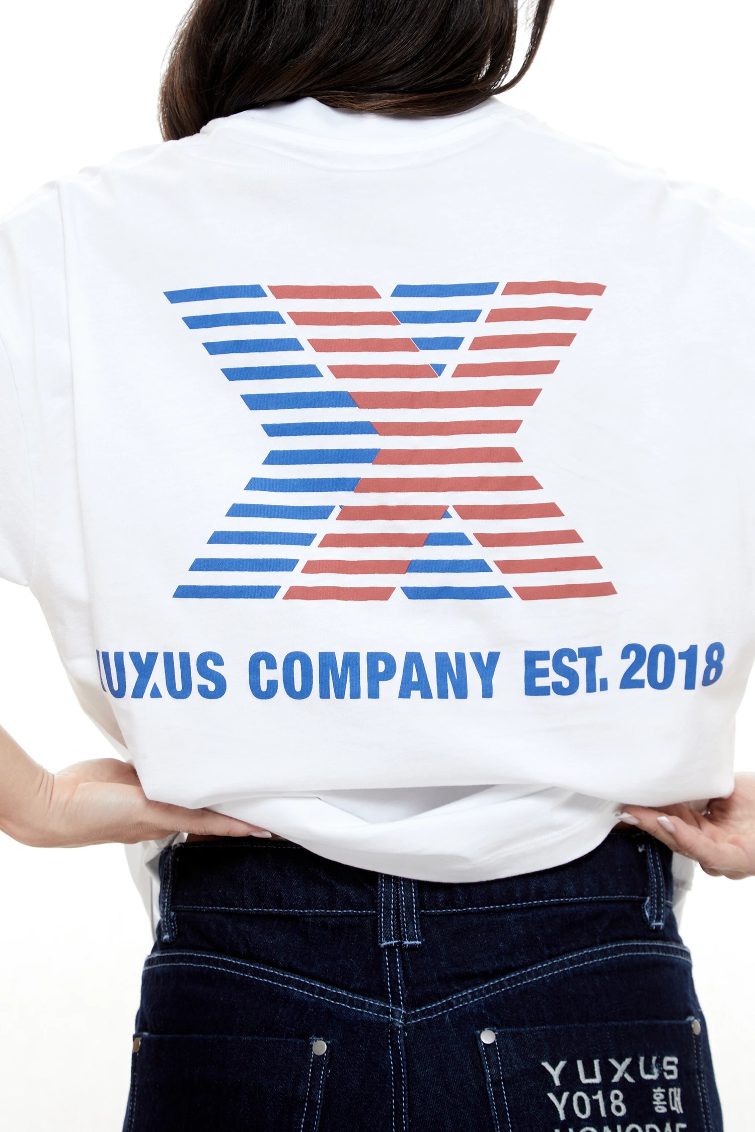 TUNDRA "LE CLUB" T-SHIRT