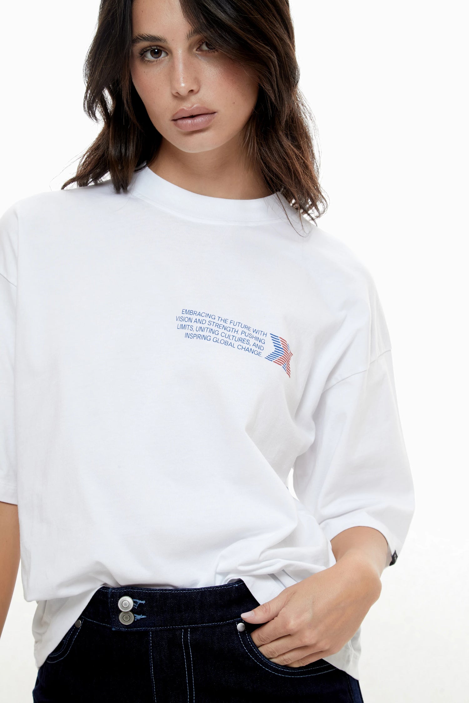 TUNDRA "LE CLUB" T-SHIRT