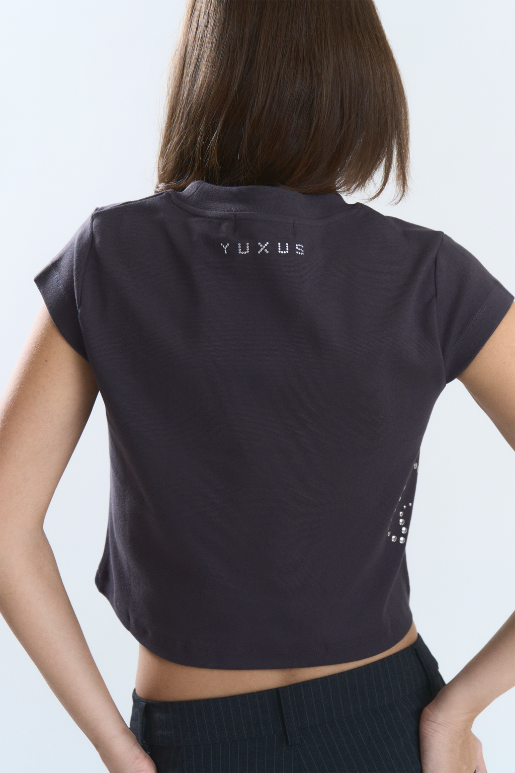 GLOW TOP DARK GREY