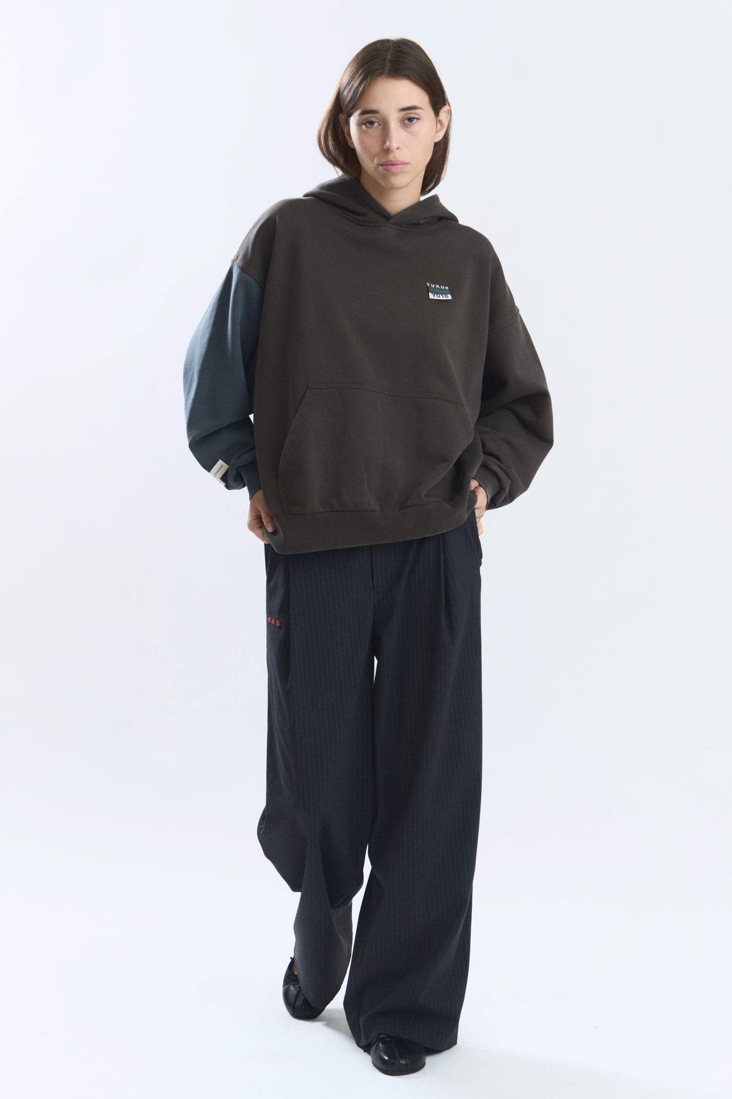 ALTERED HOODIE BROWN