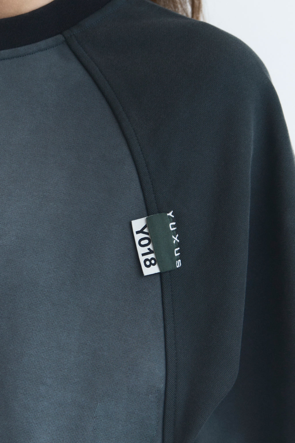 ORUM CREWNECK GREEN