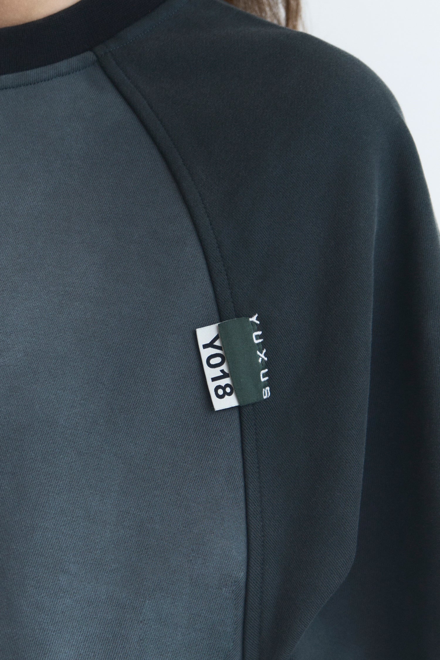ORUM CREWNECK GREEN