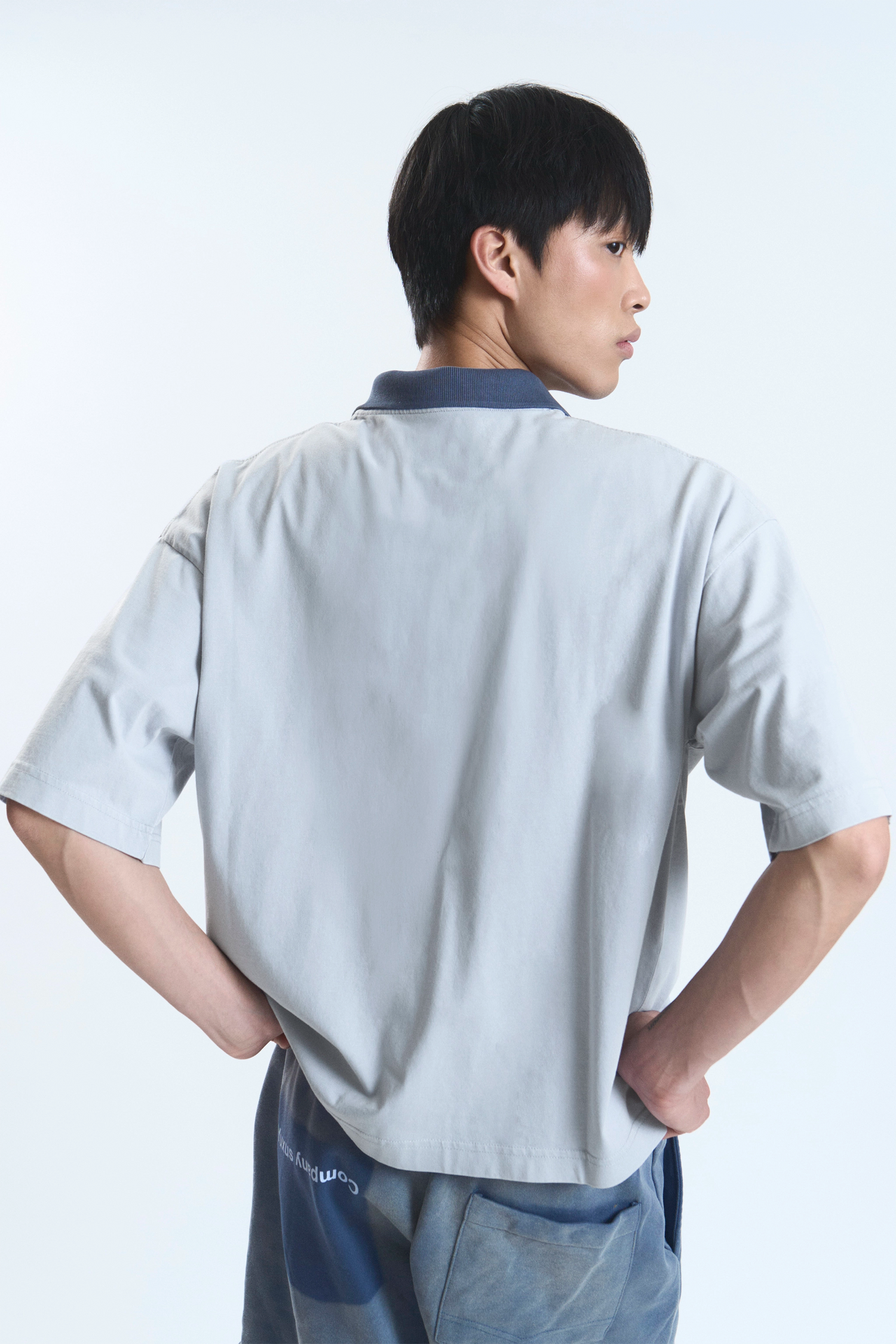 ZYAN "MEMORIES" T-SHIRT LIGHT BLUE