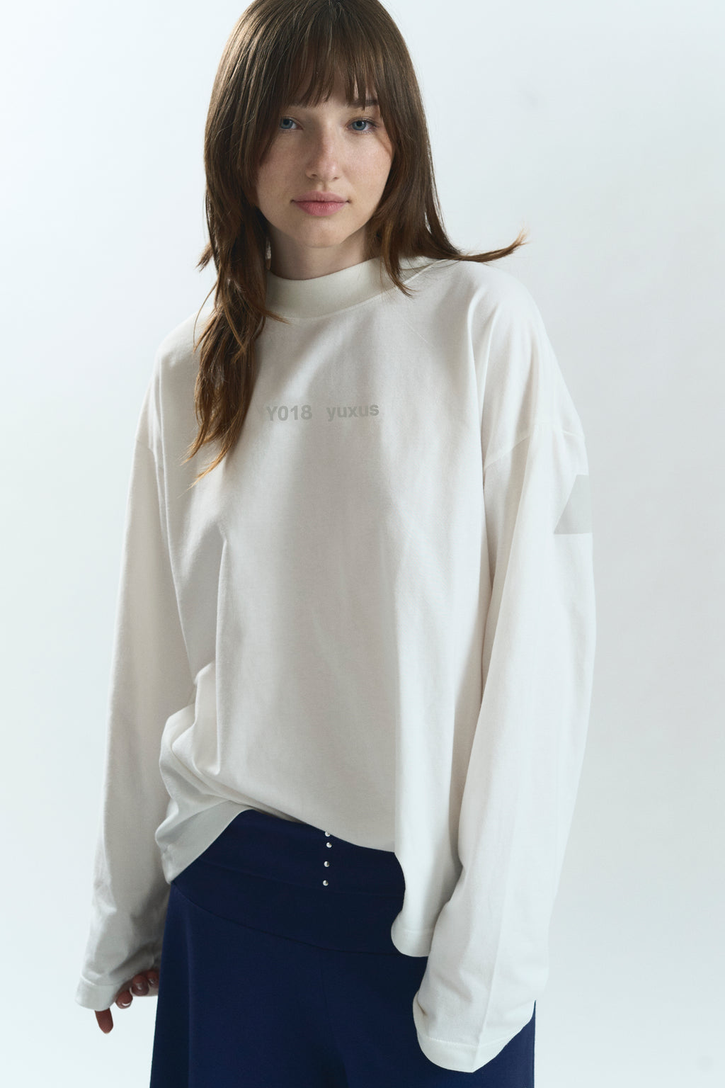 SURFACE "LOWERCASE" LONGSLEEVE WHITE
