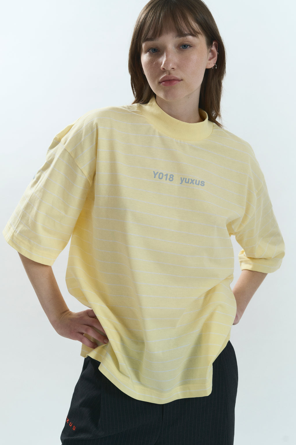 KIND "LOWERCASE" T-SHIRT YELLOW