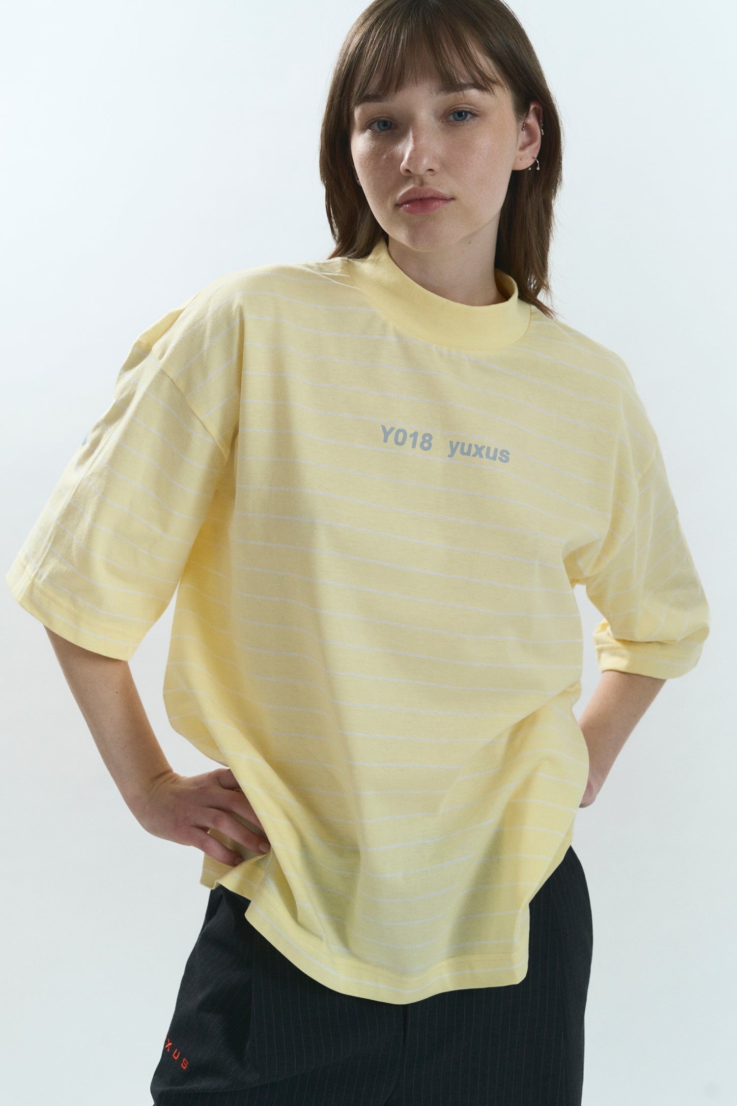 KIND "LOWERCASE" T-SHIRT YELLOW