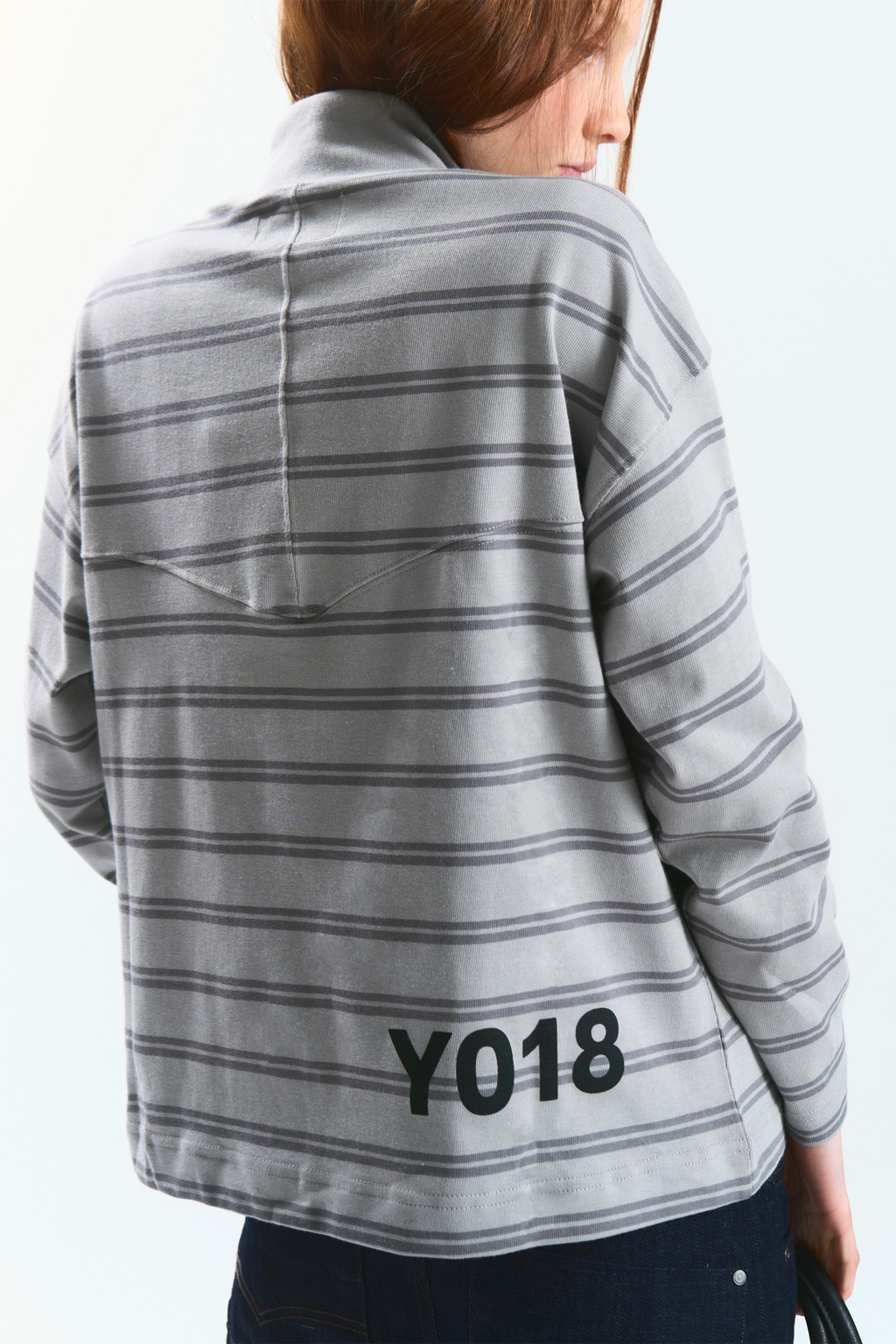 GLOSSY "HONGDAE" LONGSLEEVE
