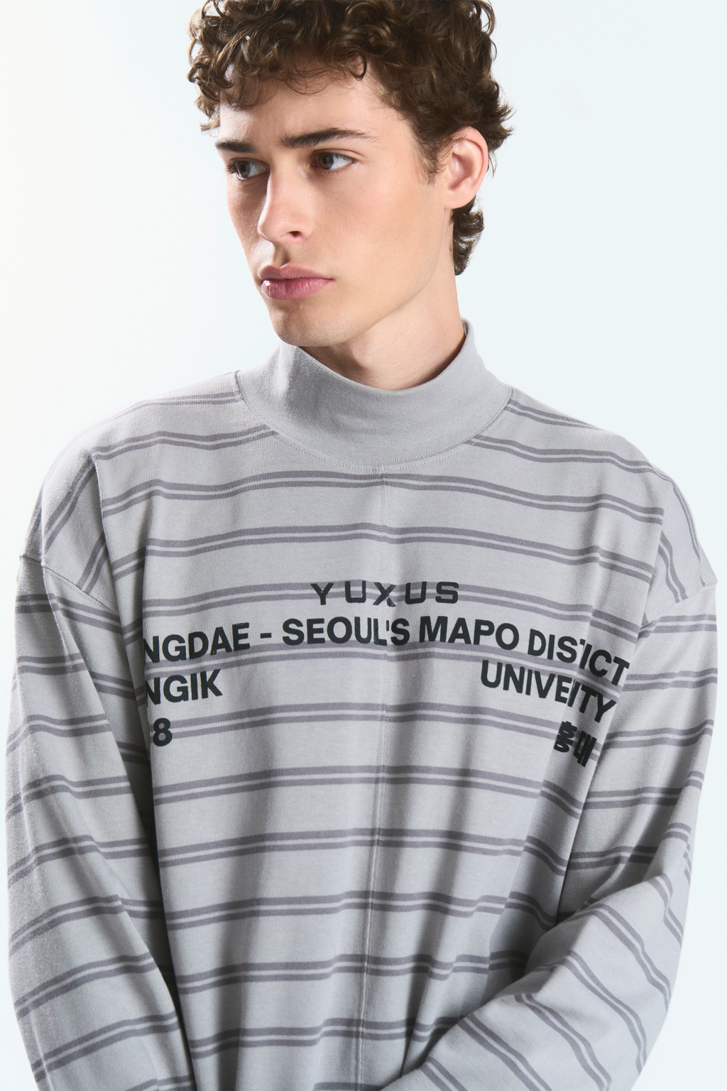 GLOSSY "HONGDAE" LONGSLEEVE