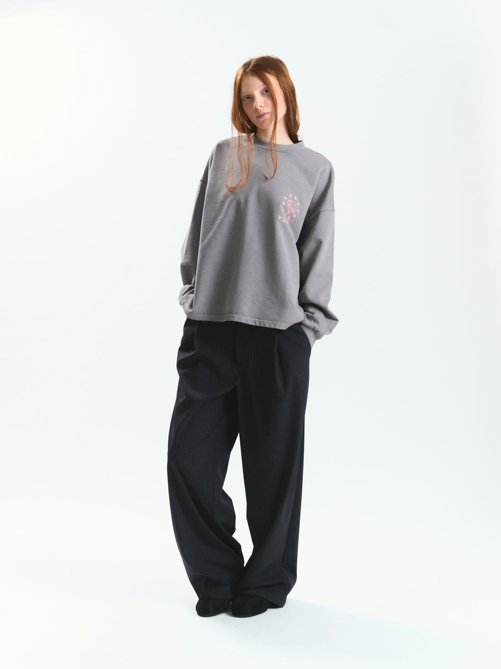 NYRA "SS26" CREWNECK