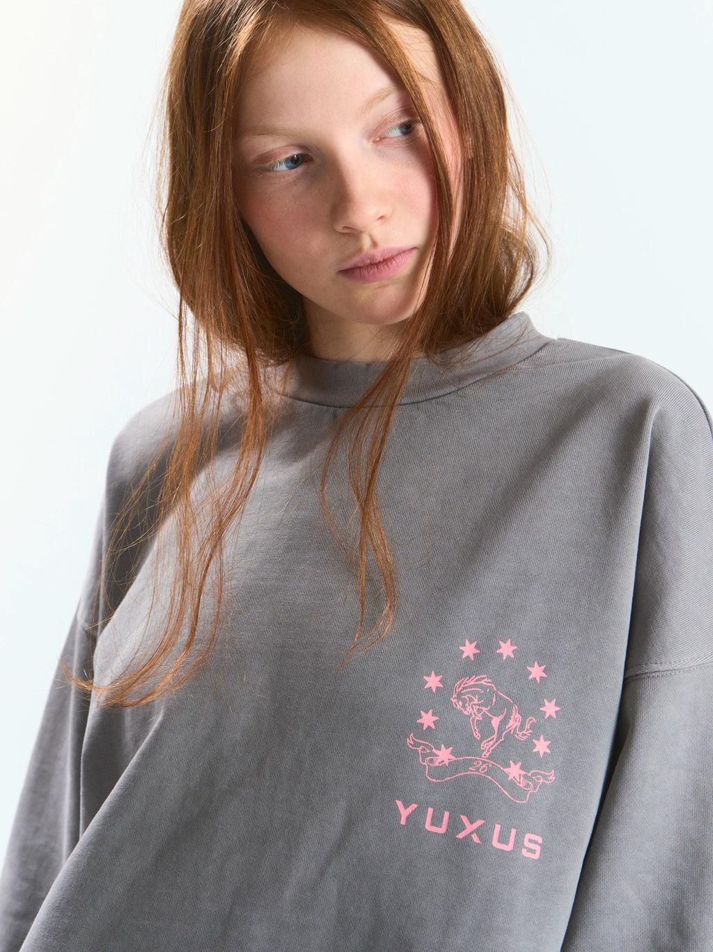NYRA "SS26" CREWNECK