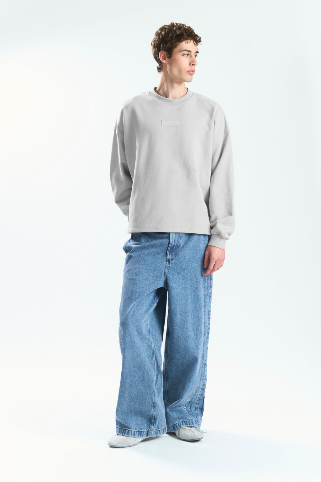 GOOSE "GRAYSCALE" CREWNECK