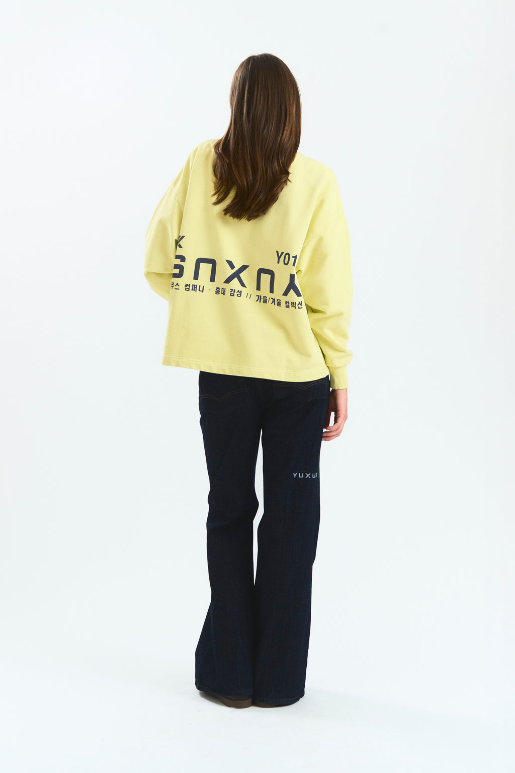 CANDLE "HONGDAE" CREWNECK