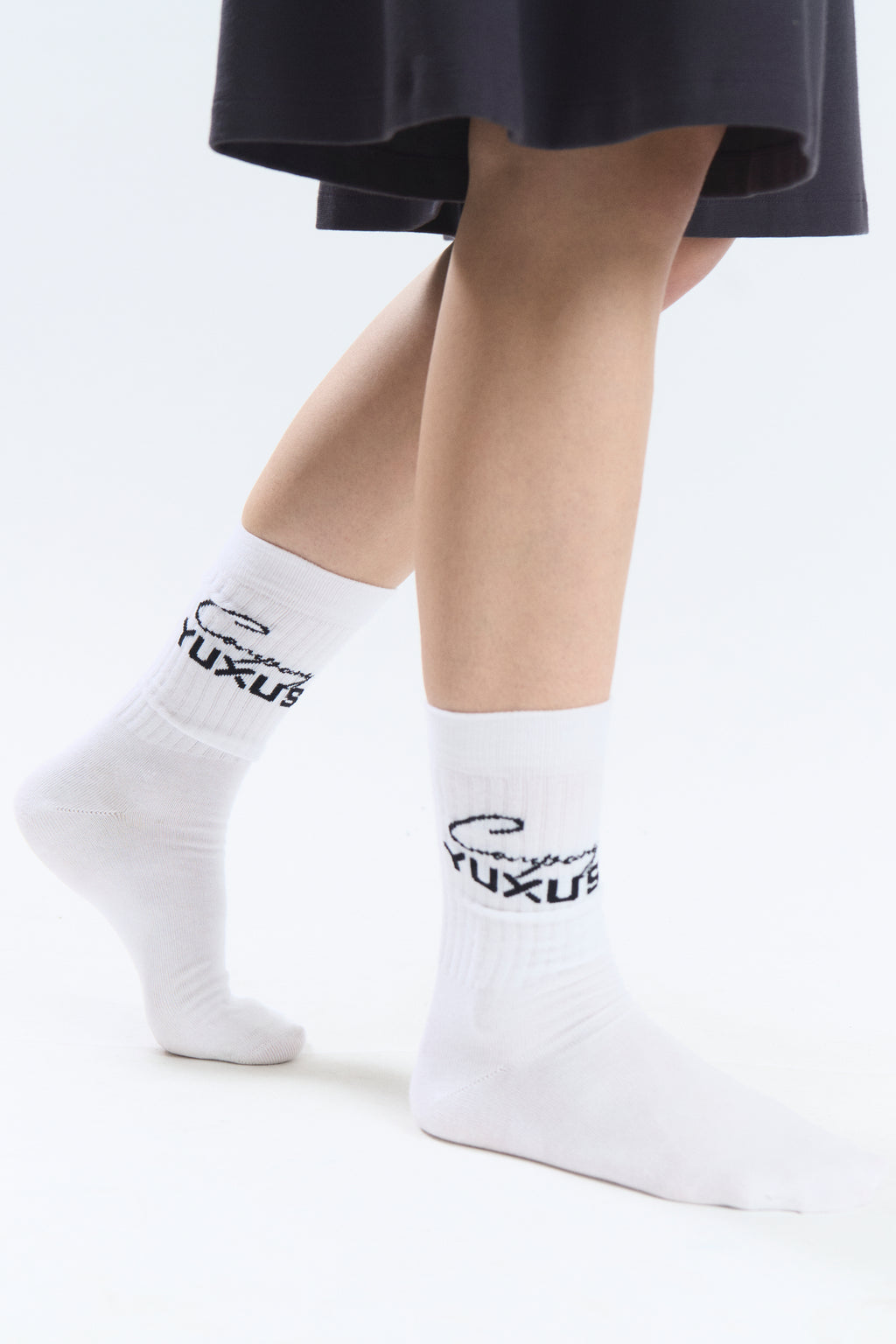 PALE "PATTERNS" SOCKS