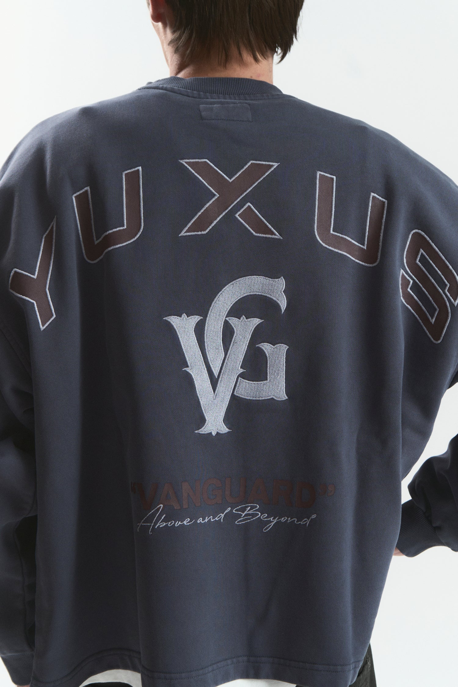 WHEEL "VANGUARD" CREWNECK