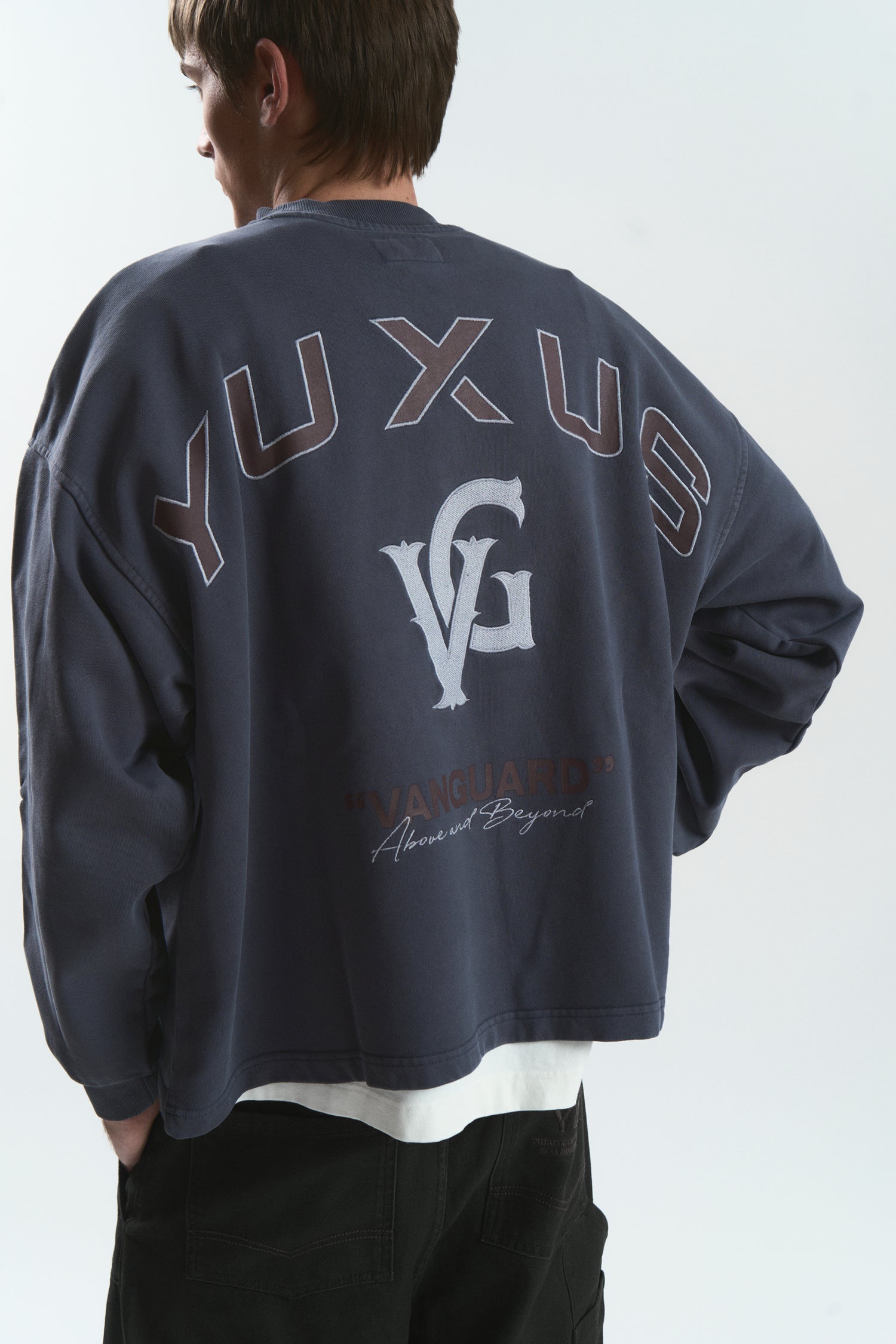 WHEEL "VANGUARD" CREWNECK