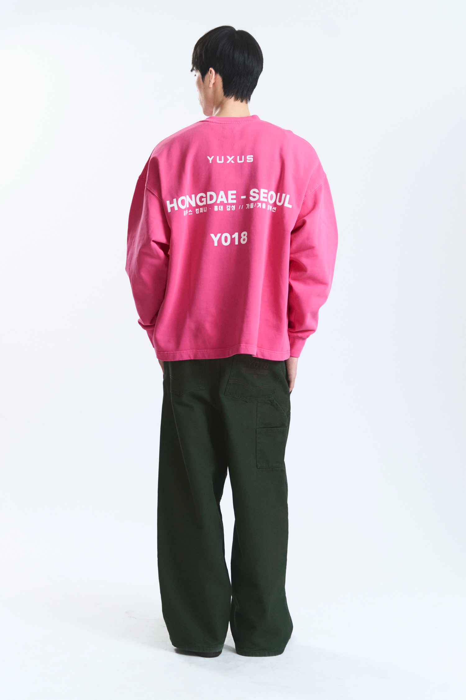 RUBER "HONGDAE" CREWNECK