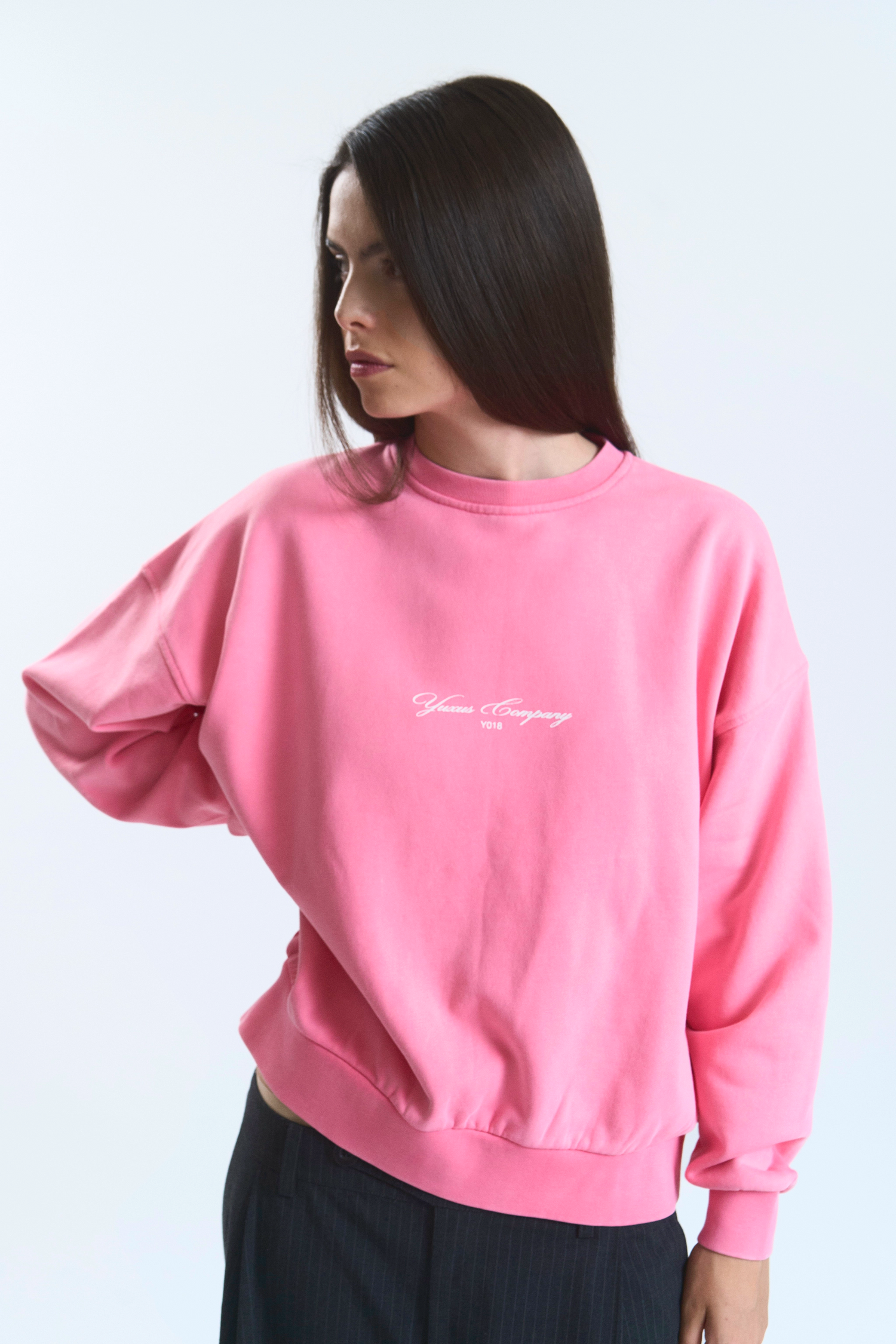 RIOT "MEMORIES" CREWNECK PINK