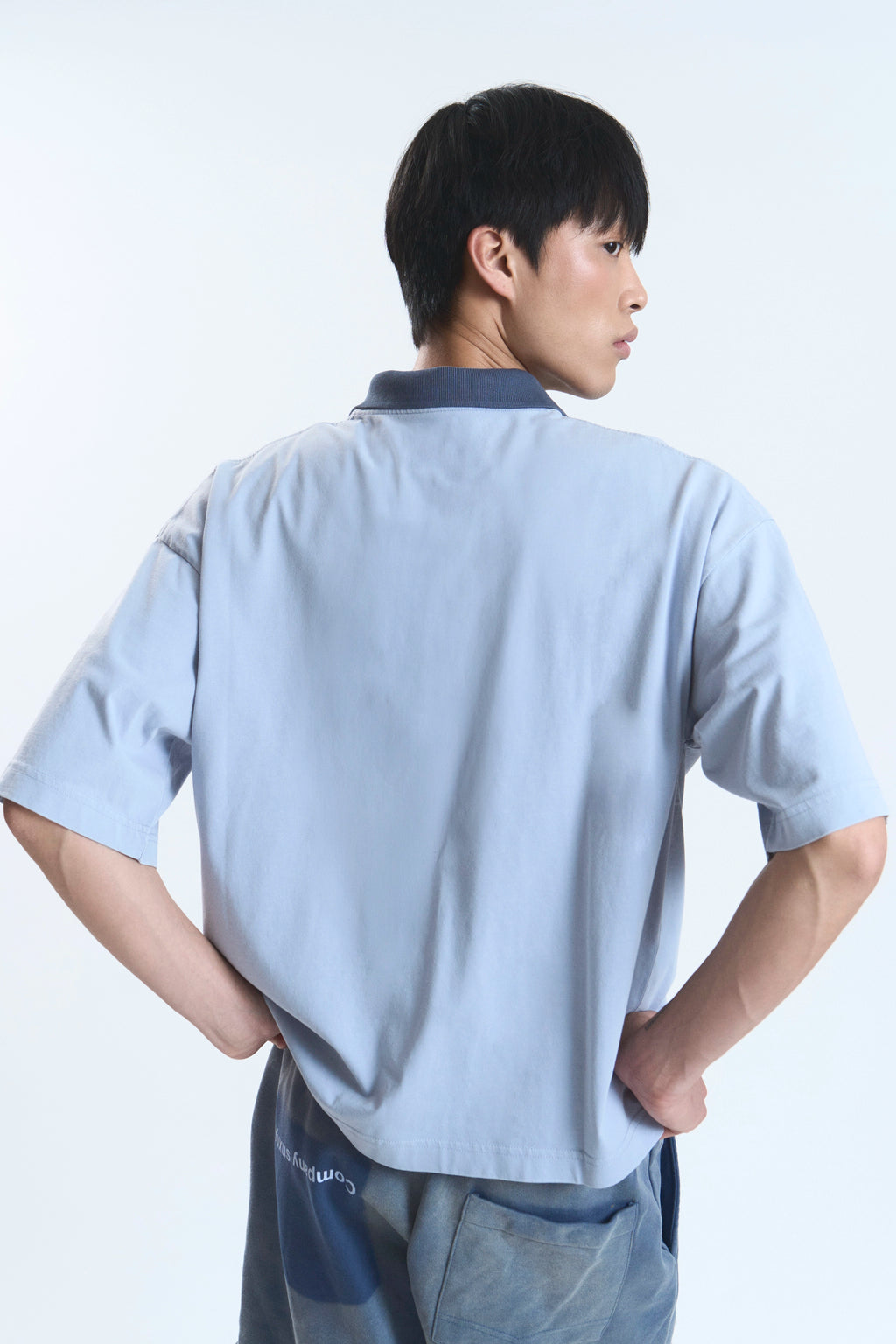 ZYAN "MEMORIES" T-SHIRT LIGHT BLUE