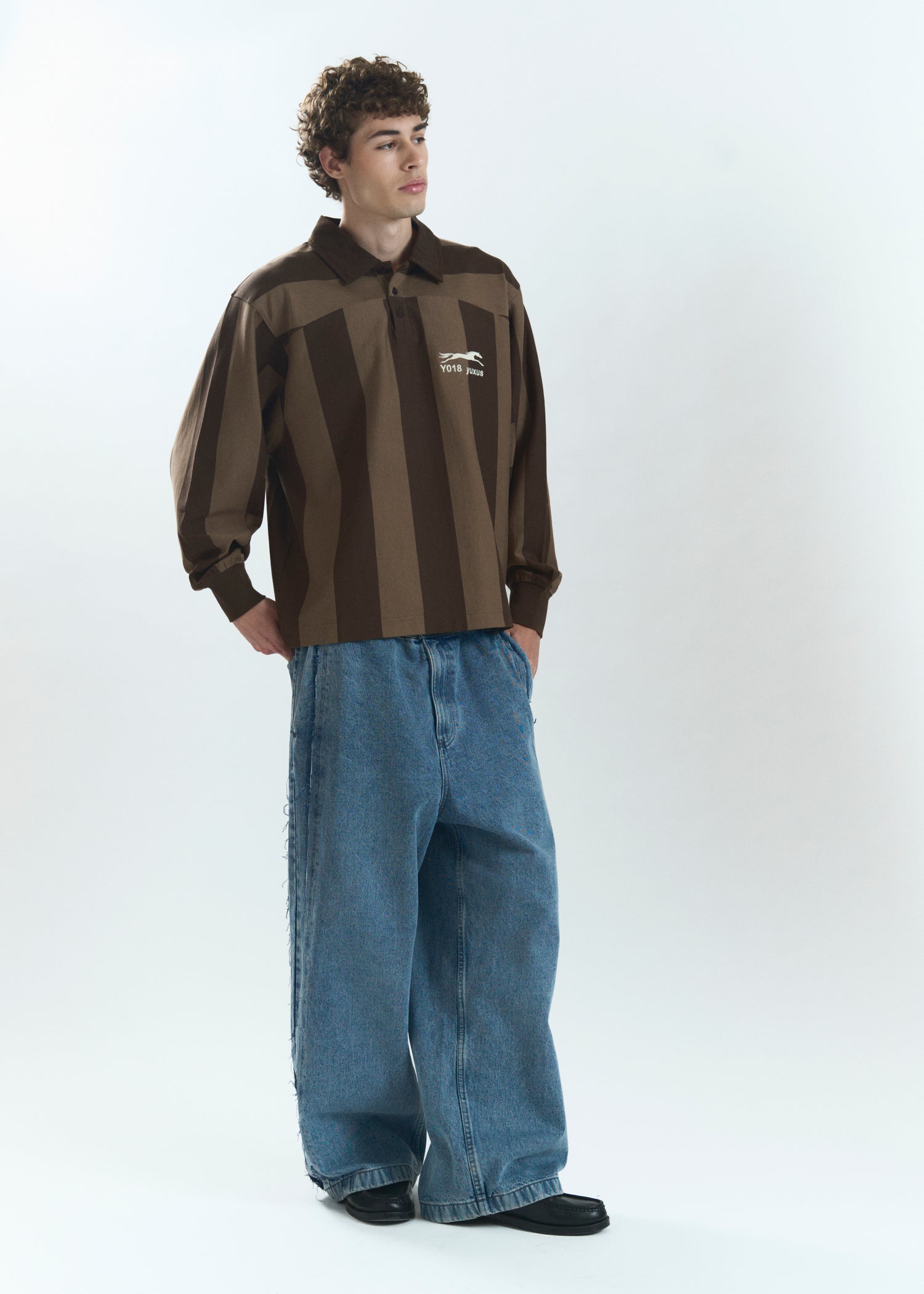 LOAM "LOWERCASE" POLO BROWN