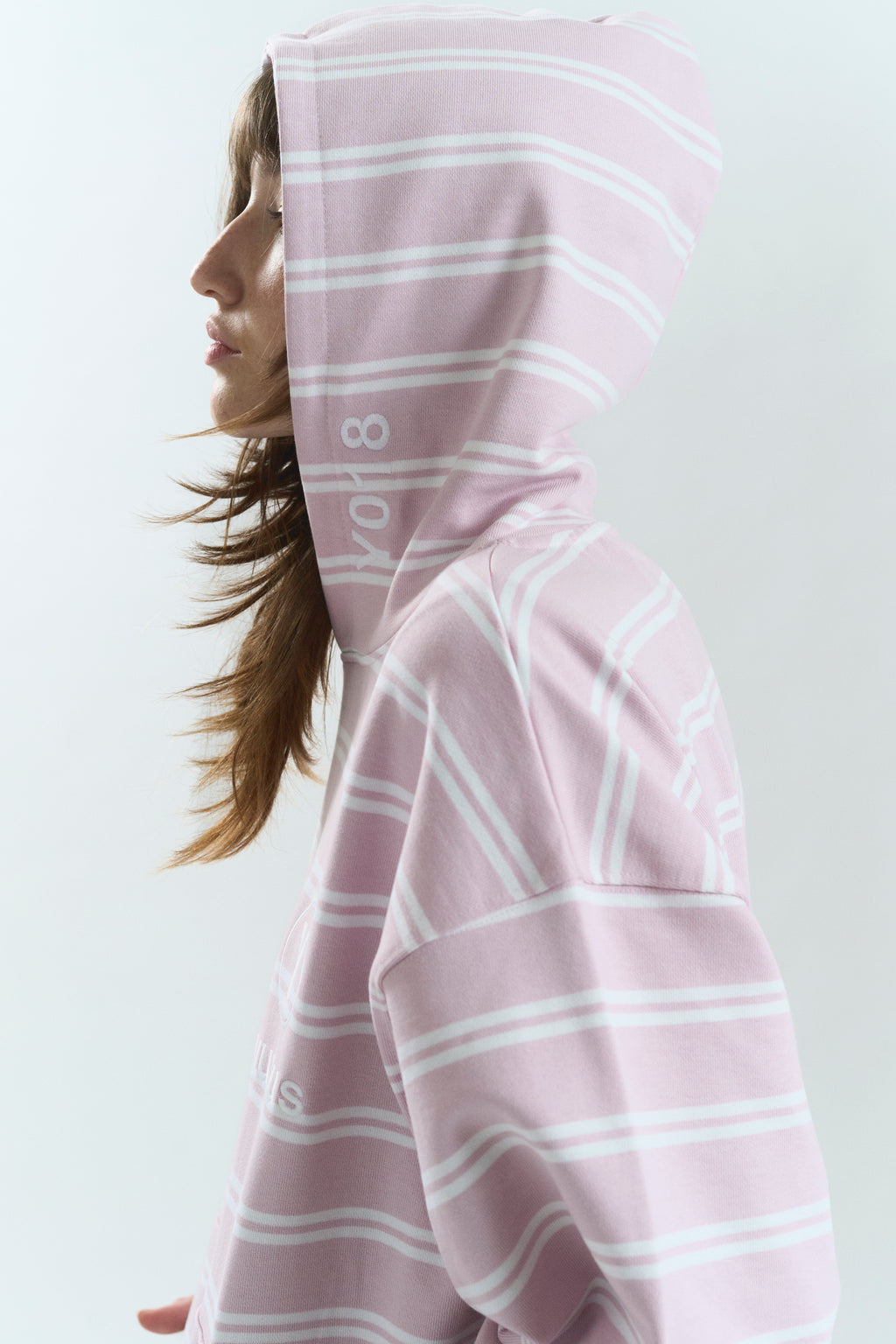 SKIN "LOWERCASE" HOODIE PINK