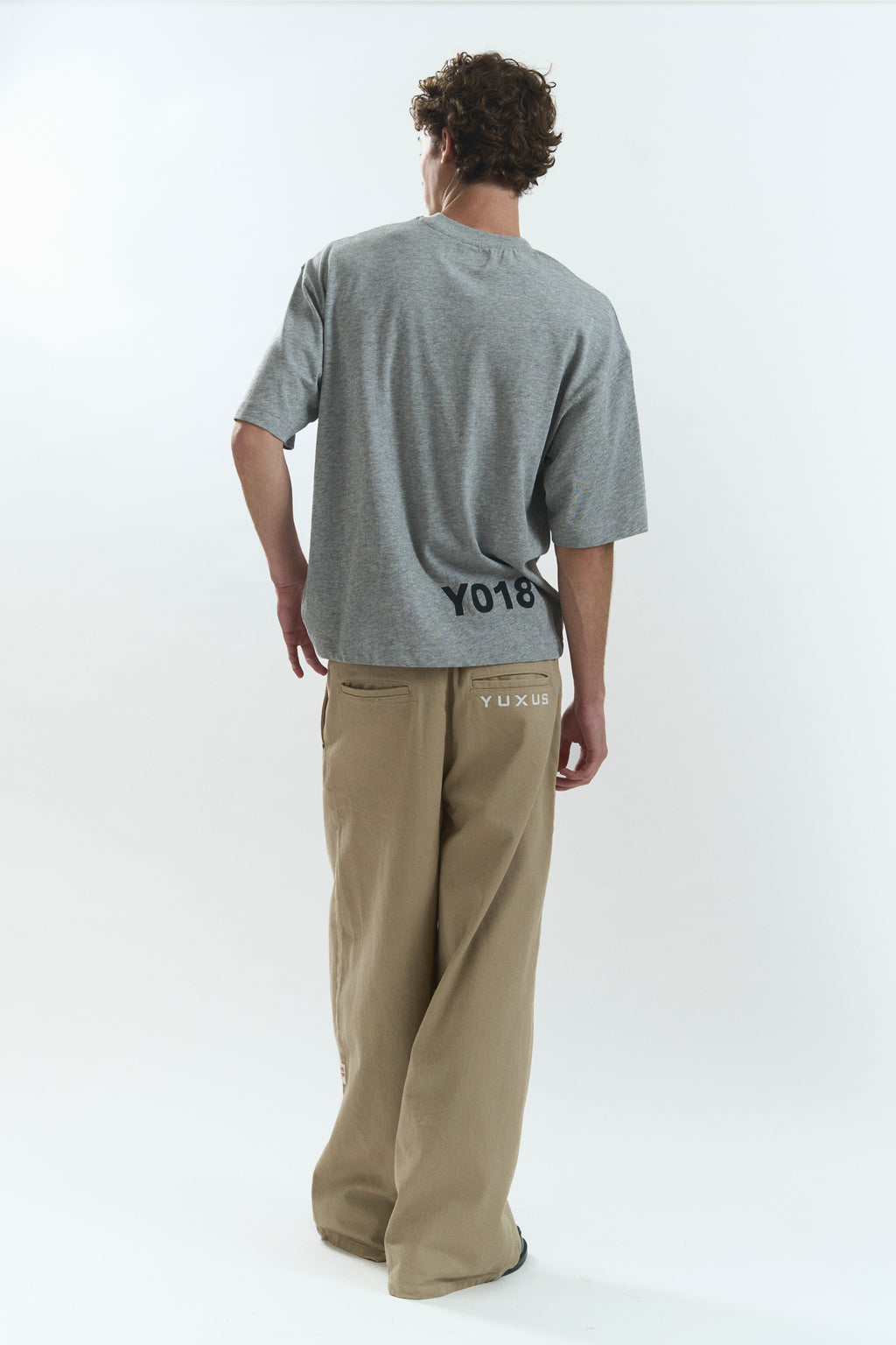 SMOKE "LOWERCASE" T-SHIRT GREY