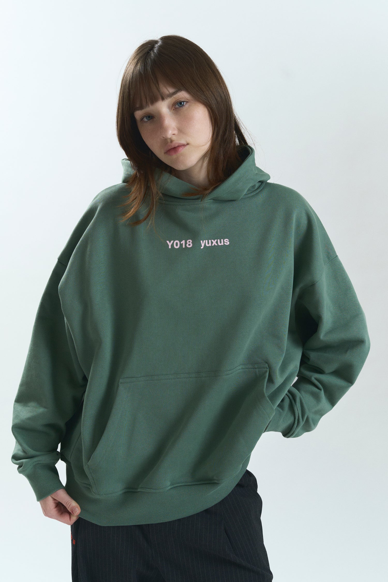 COATED "LOWERCASE" HOODIE GREEN