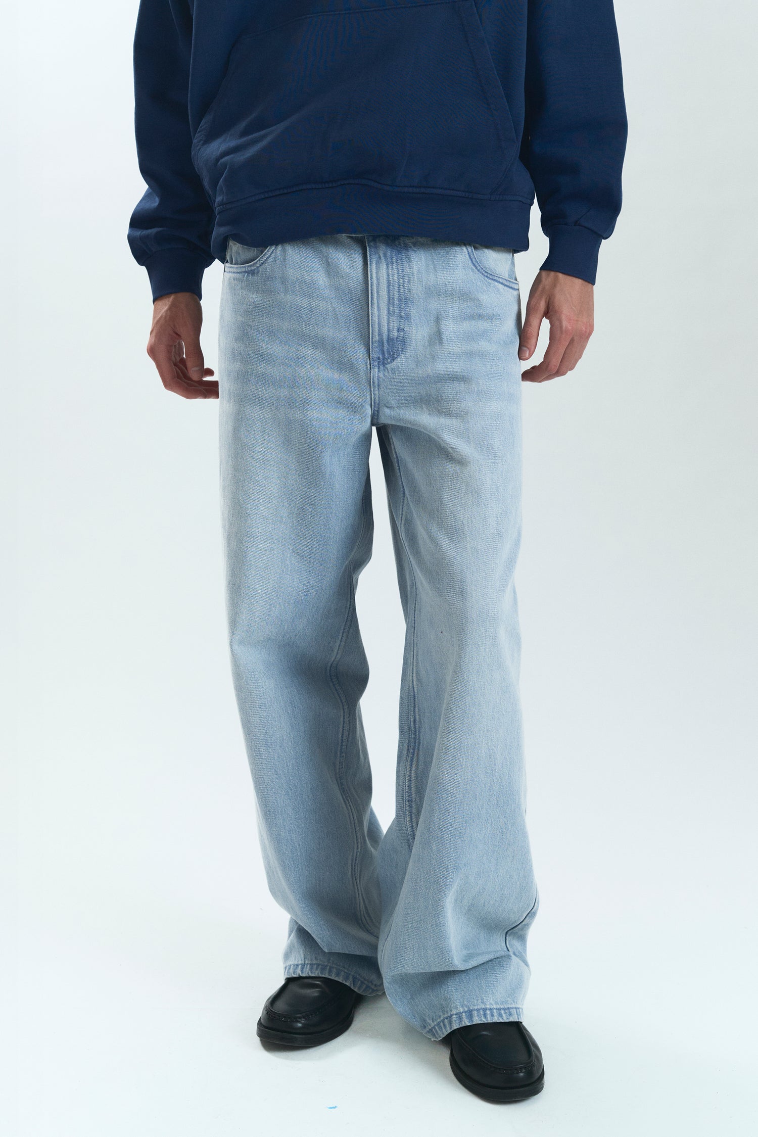 AERO "HONGDAE" JEANS