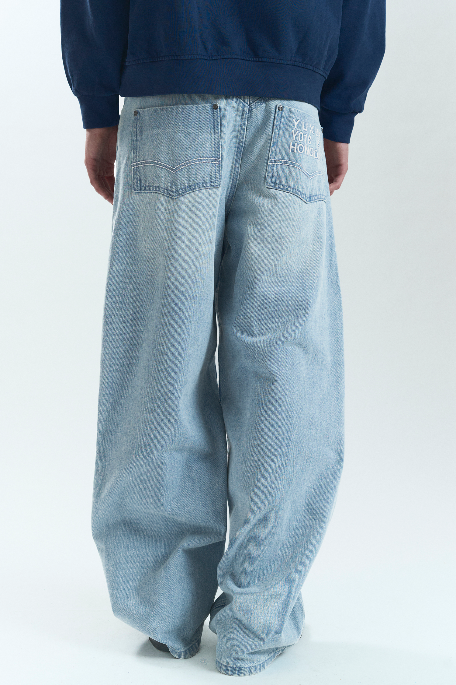 AERO "HONGDAE" JEANS
