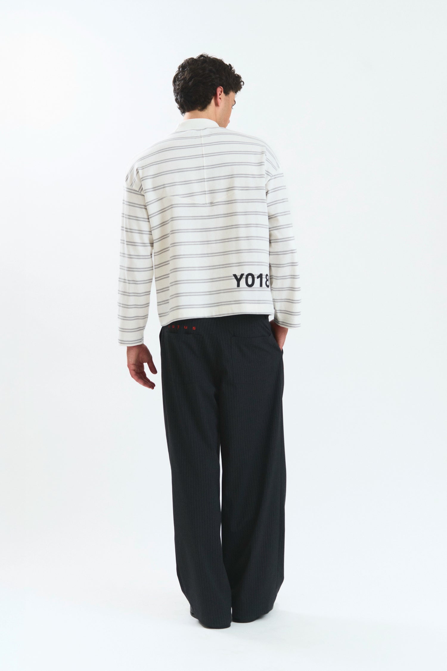 CRATER "HONGDAE" LONGSLEEVE WHITE
