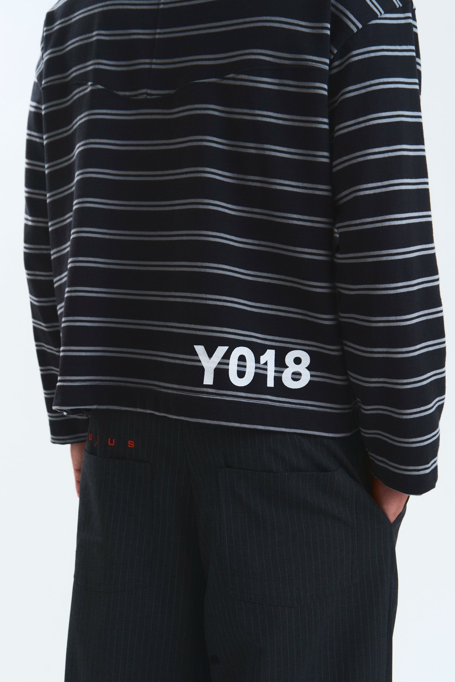 CRATER "HONGDAE" LONGSLEEVE GREY