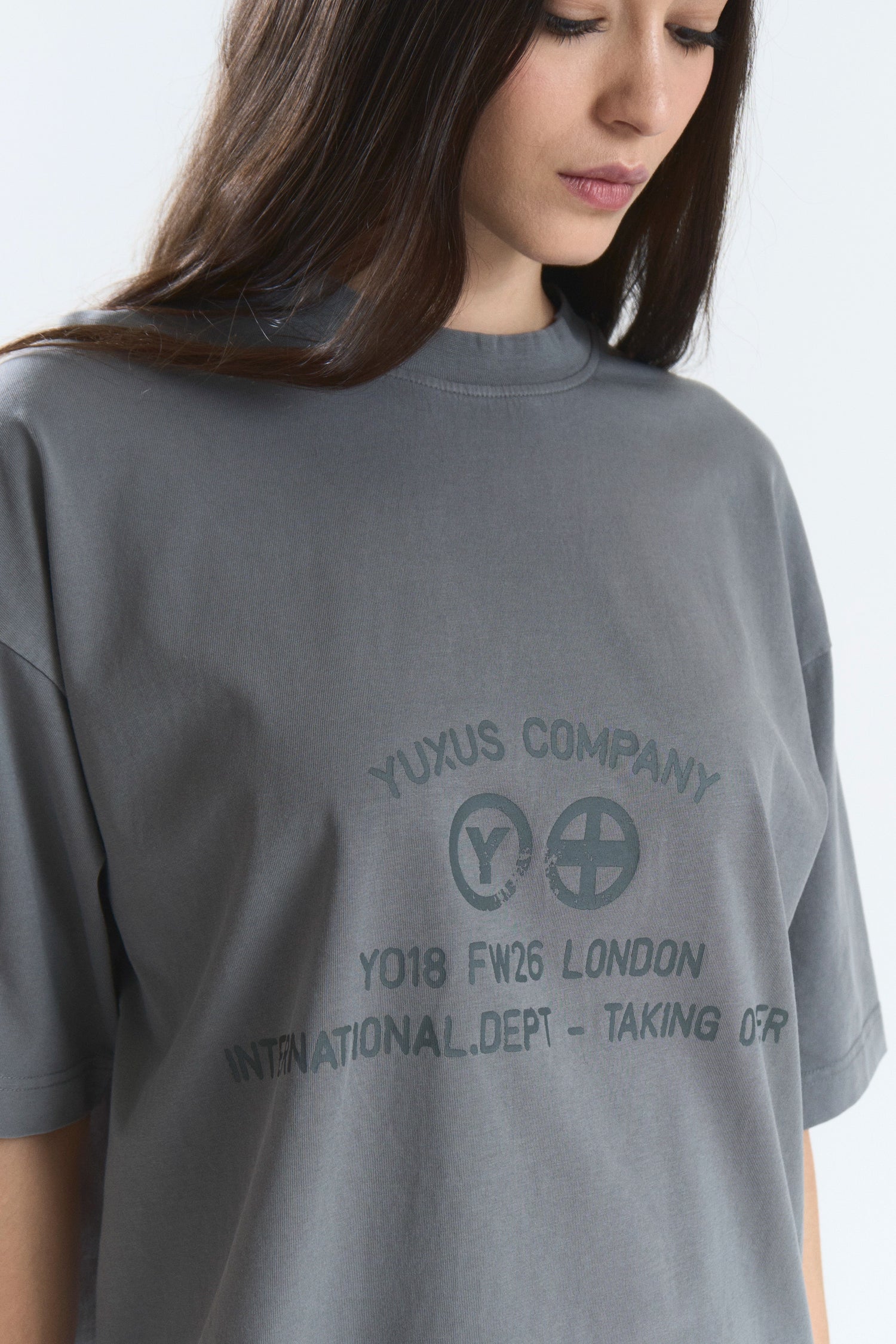 BRACE T-SHIRT DARK GREY