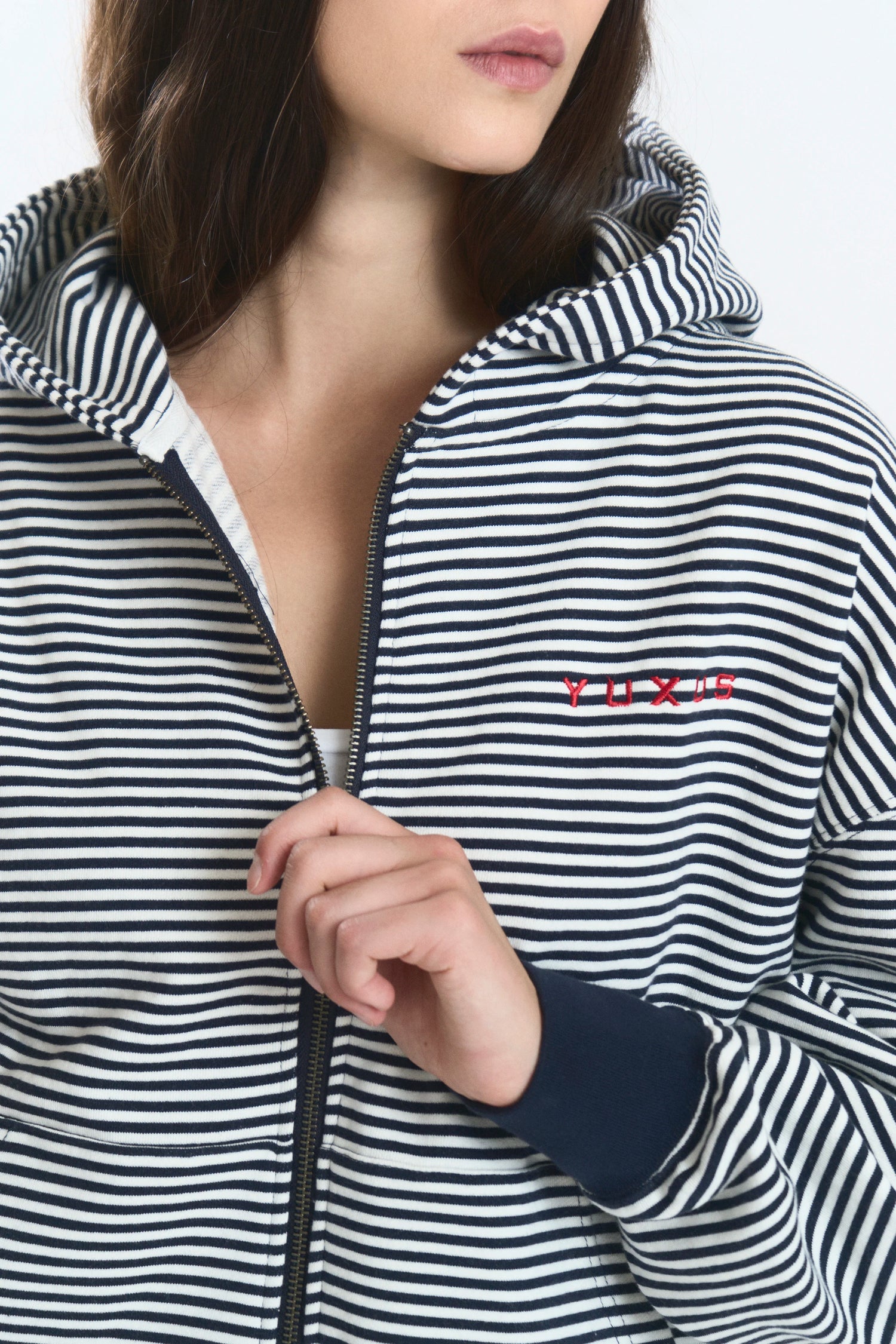 CAST ZIP STRIPES