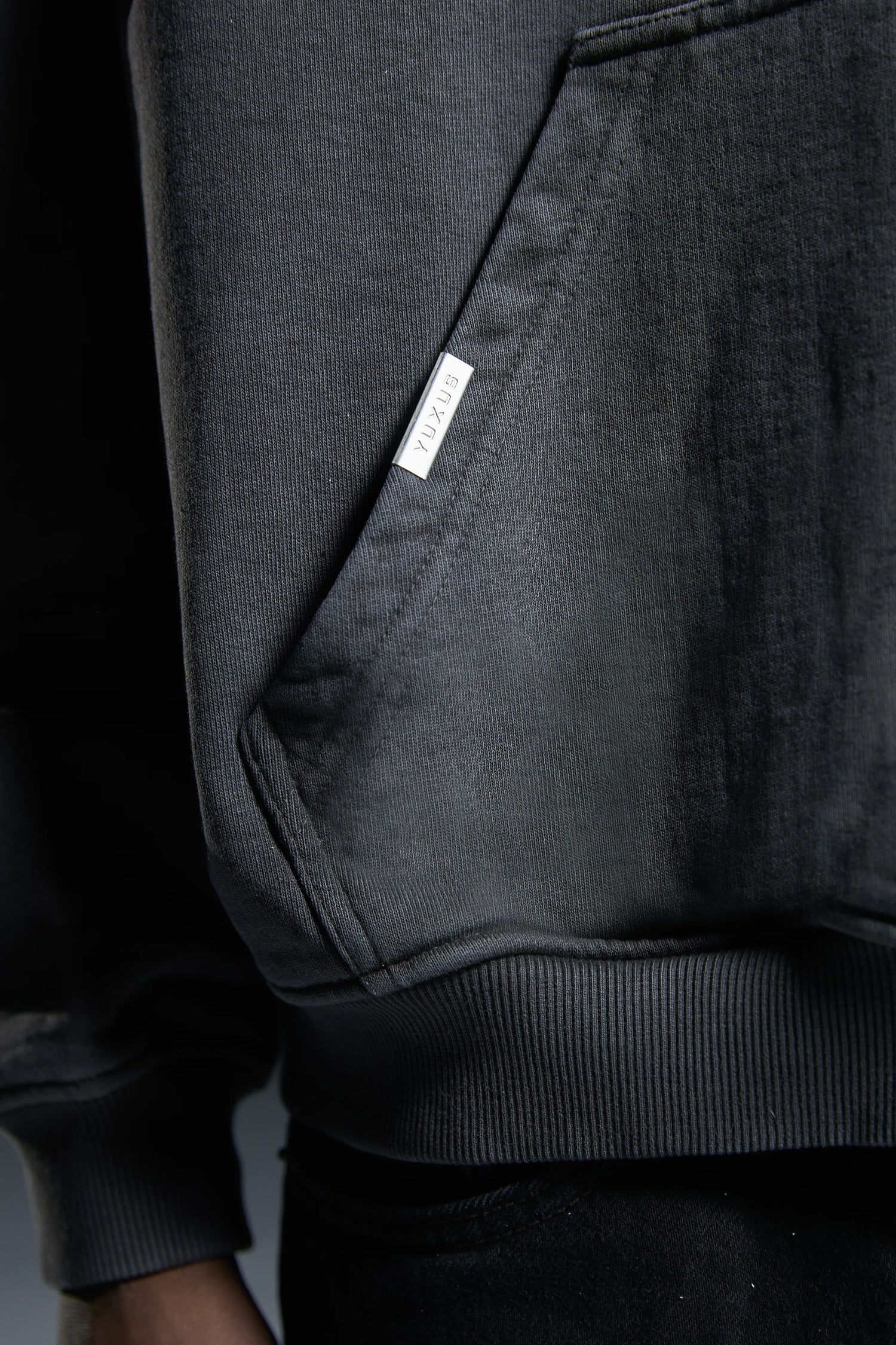 GLOOM "ATLAS" HOODIE