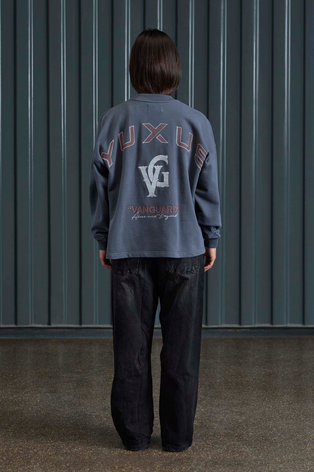 WHEEL "VANGUARD" CREWNECK