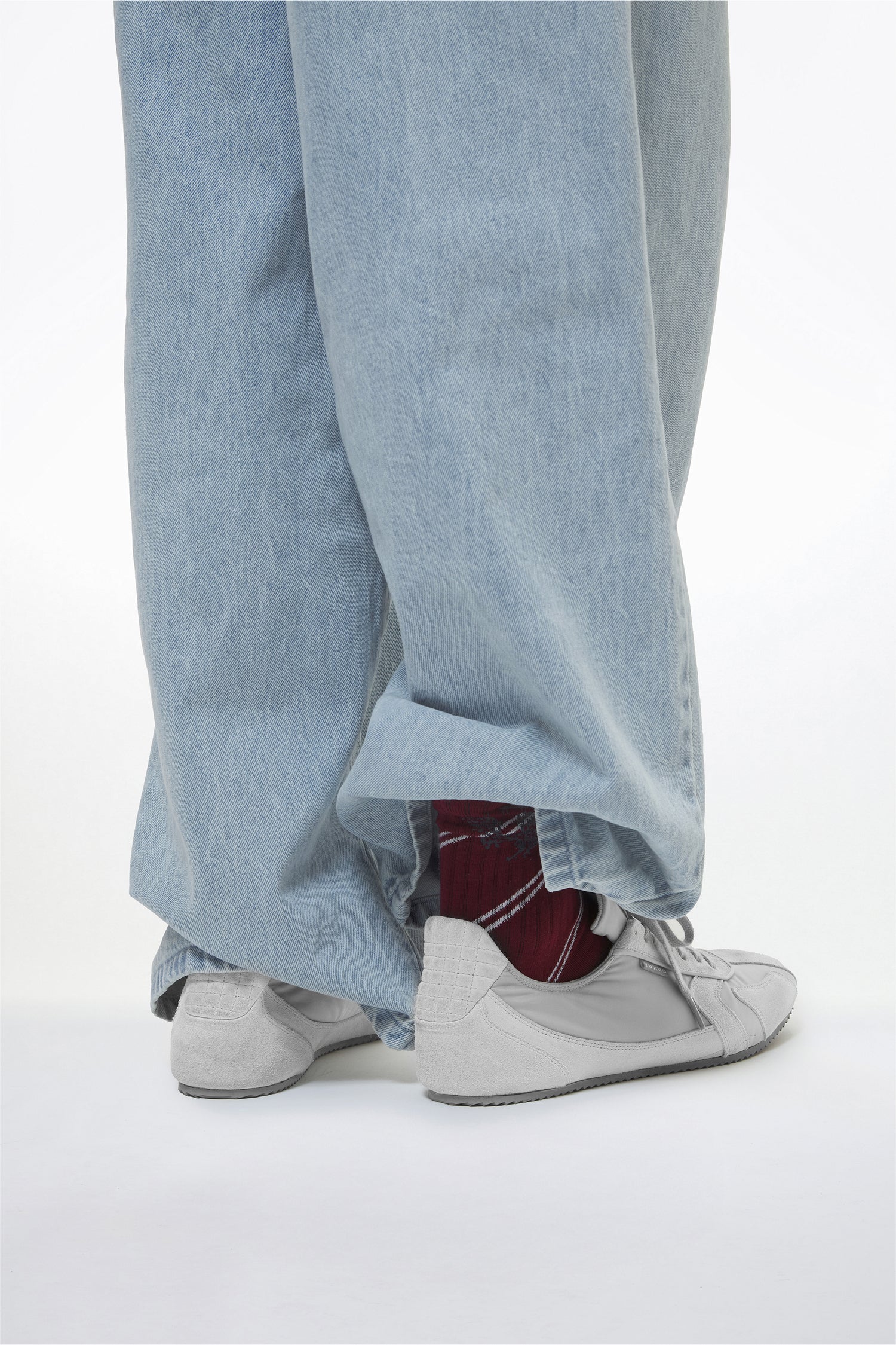 DUST "NYX" SNEAKERS