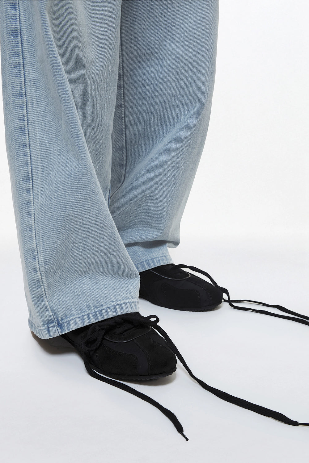 VOIDRIX "NYX" SNEAKERS