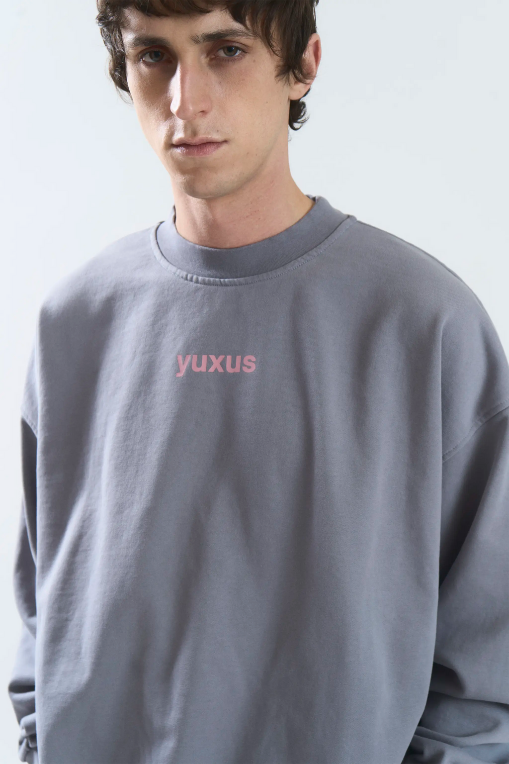 NEAT CREWNECK GREY