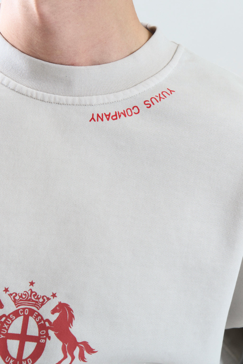 CRISP CREWNECK OFF WHITE