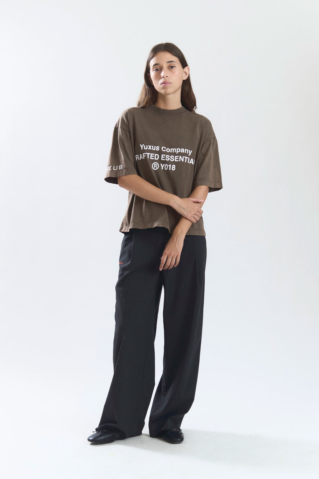 BASIC TEE BROWN