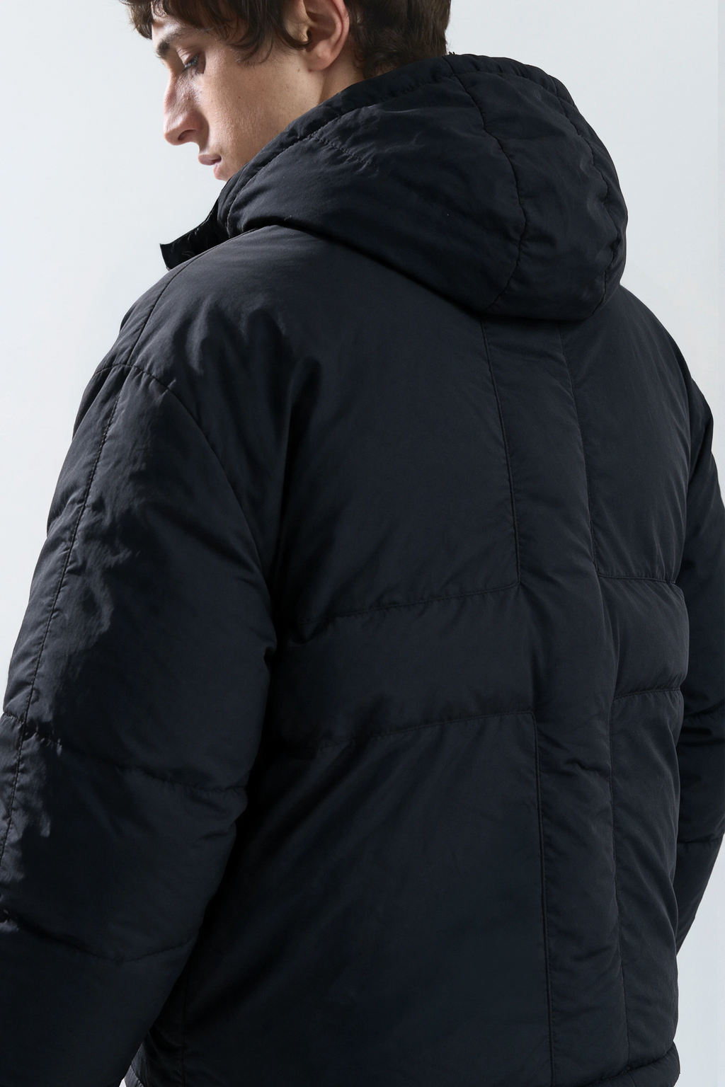 WIND PUFFER BLACK