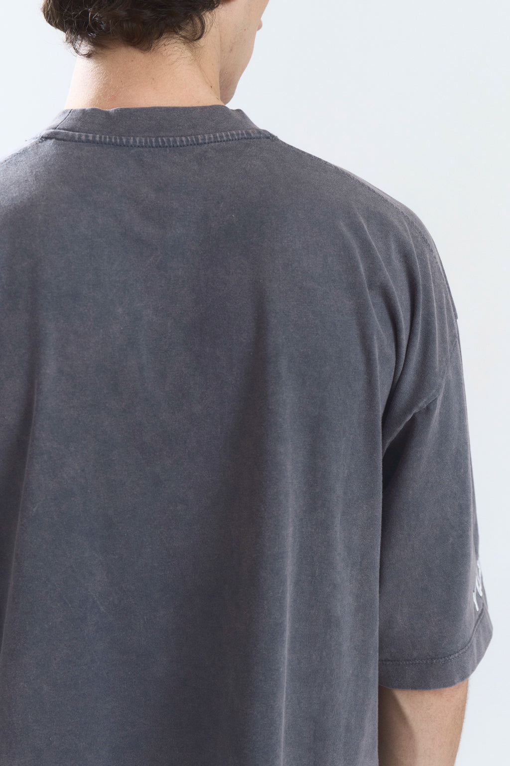 BASIC TEE GREY