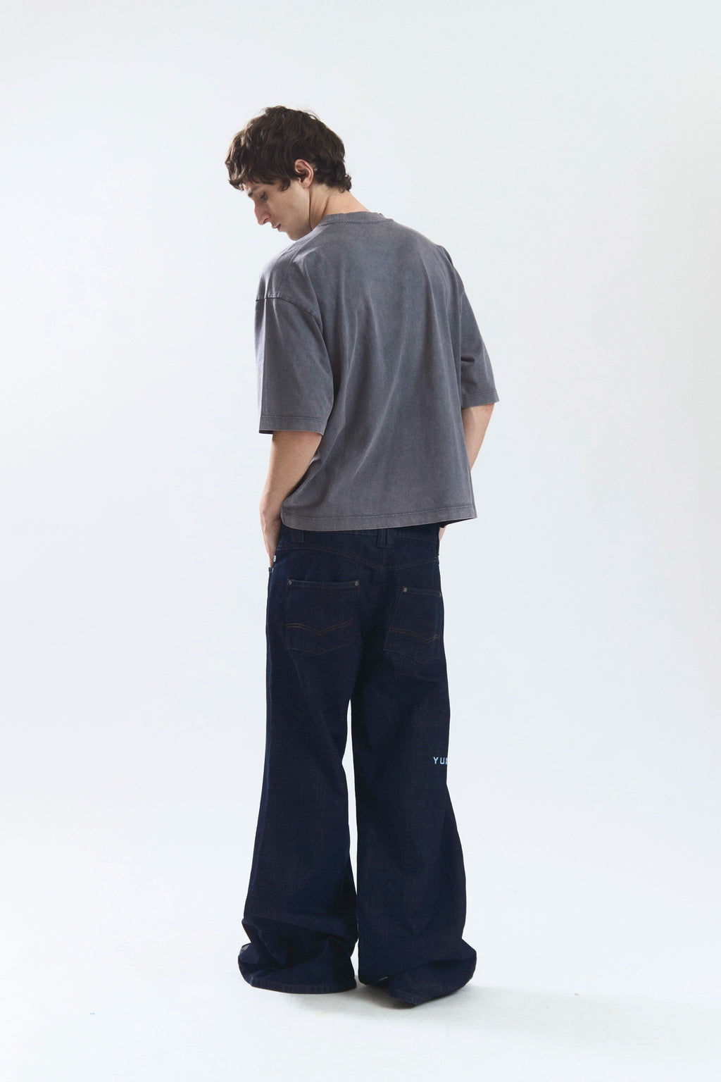 BASIC TEE GREY