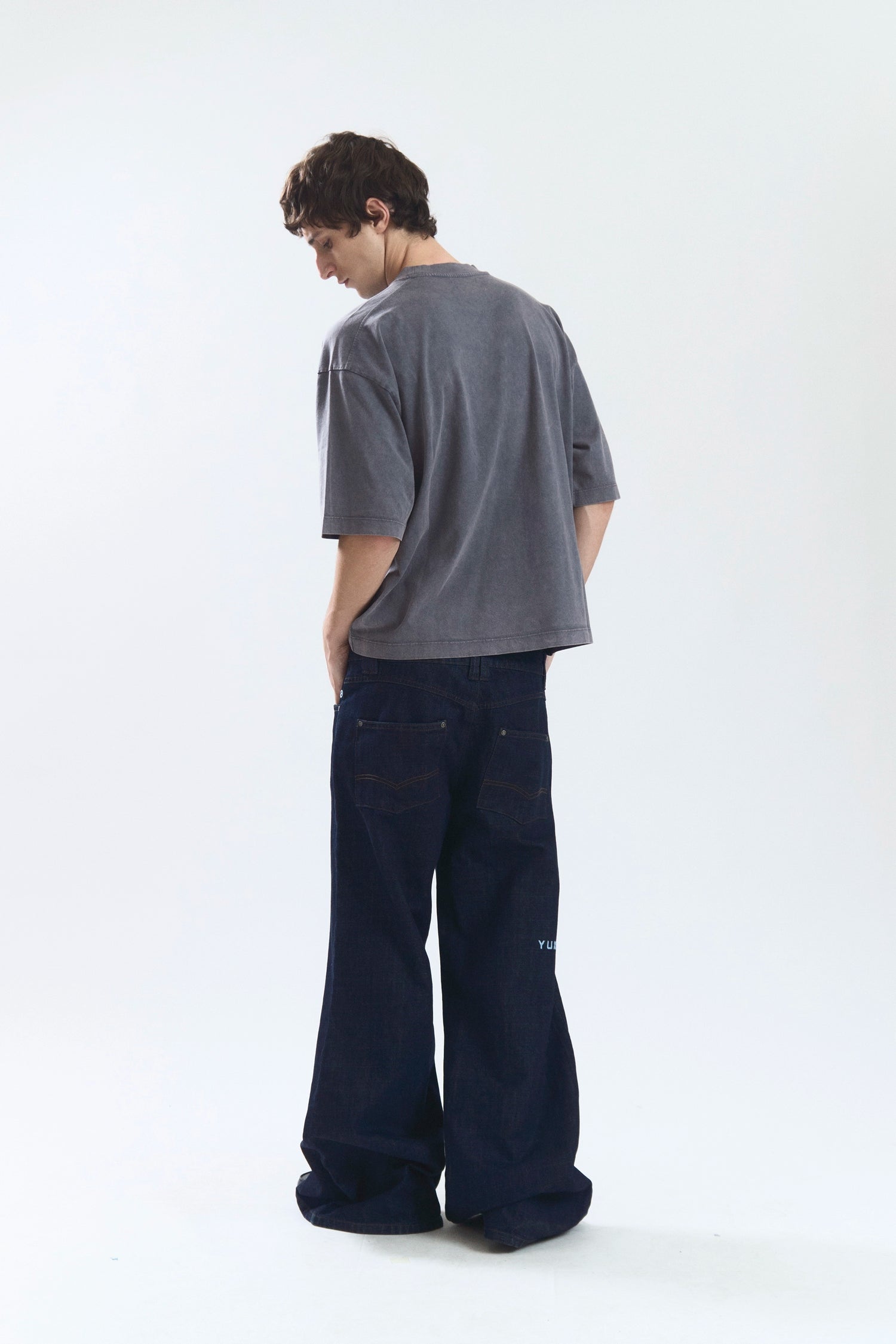 BASIC TEE GREY
